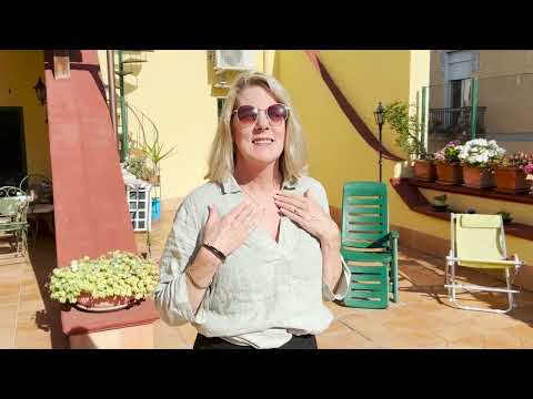 Cameo Shopping in Naples Italy. Best Cameos in the World