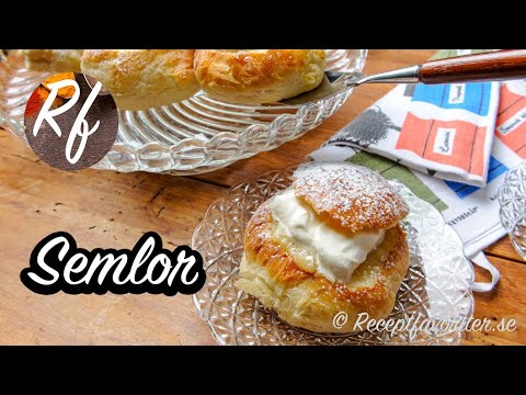 Klassiska vanliga semlor eller fastlagsbullar. En hembakt semla eller Fastlagsbulle slår det mesta. Baka egna goda vetebullar med kardemumma och smör samt fyll med mandelmassa och grädde. >