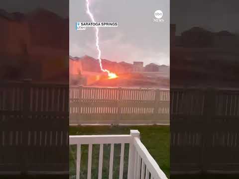Woman captures lightning strike outside home - ABC News