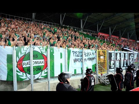 Doping kibiców Radomiaka na wyjazdowym meczu z Widzewem Łódź // TYLKORADOMIAK.PL