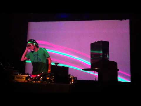 Baiyon does #Sworcery at Fantastic Arcade