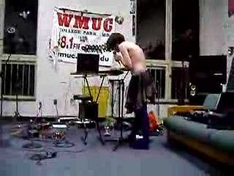 Poingly - Live @ WMUC (12/3/06)