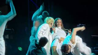 Download lagu Taemin - Permission Live at Coahella 2026 Week1 mp3 Download lagu Taemin - Permission Live at Coahella 2026 Week1 mp3
