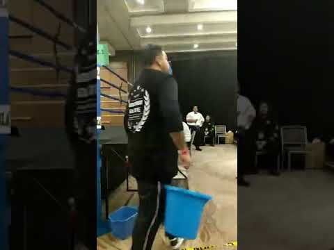 Silver gloves light welterweight finals