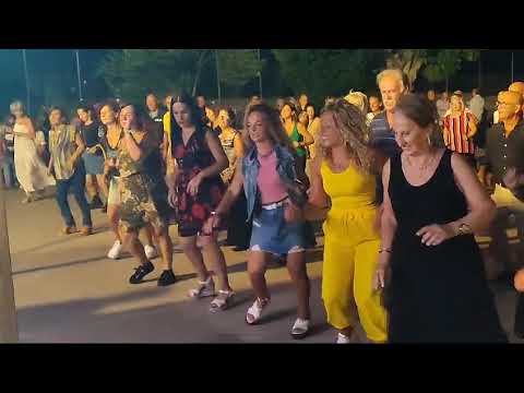 Born to Be Alive --Ballo di gruppo -