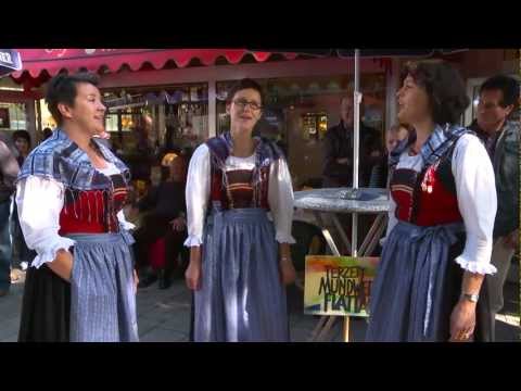 Herbstliches Kranzlsingen in Lienz