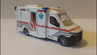 Siku Mercedes-Benz Sprinter Rettungswagen (Schweiz) | Part #183 | Elefantius