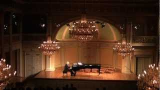 Reza Aghamir - Kjempeviseslåtten (Ballad of Revolt)