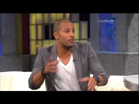 Cantante Elijah King Entrevista en Esta Noche Tu Night (1-17-12)