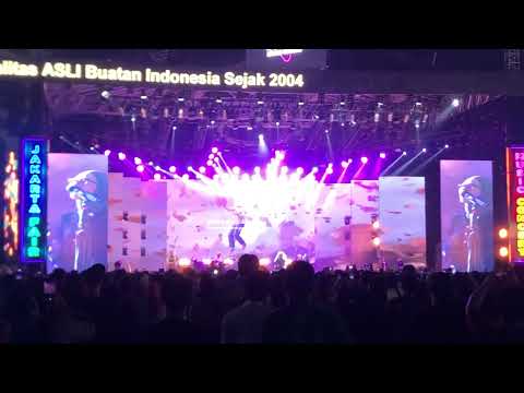 Parade Hujan Feat Feby Putri - Resah