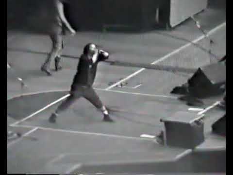 FAITH NO MORE - Live in Torino, Italy 27/06/1992