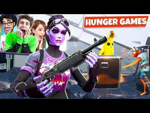 FORTNITE: LA MAPPA DEGLI HUNGER GAMES!! - w/Two Players One Console & Pietro