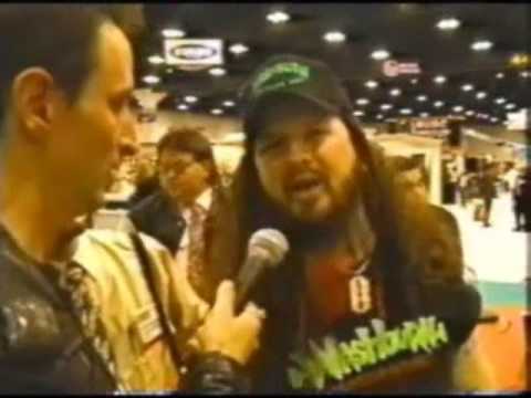 Dimebag Darrell Interview at NAMM (2000)