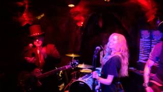 Annie Marie Lewis & Danny B. Havery III  - Whole lotta shakin going on