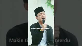 Download lagu Gus azmi makin tinggi makin merdu.. 😭 #sholawat #santrinusantara #short #feedshorts  #shortvideo mp3