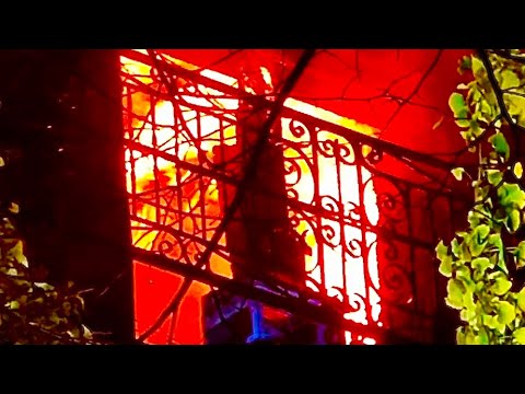 1 dead in NYC blaze as fire extends up and down apartment floors