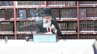 הרב אהרן בוטבול :  שו"ת- קבלת שבת והדלקת נרות וכן דוגמאות מעשיות בדן פסיק רישיה . (כולל חזון עובדיה) - התמונה מוצגת ישירות מתוך אתר האינטרנט יוטיוב. זכויות היוצרים בתמונה שייכות ליוצרה. קישור קרדיט למקור התוכן נמצא בתוך דף הסרטון