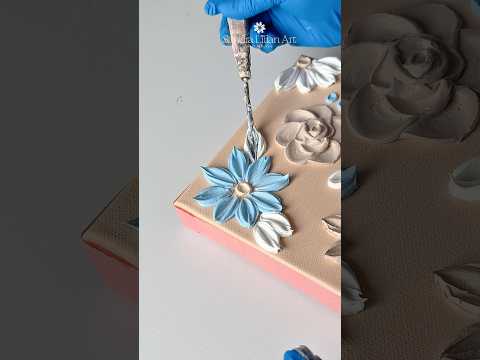 Video ansehen – Florales Relief