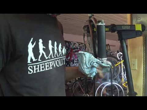 Assembling the Schwinn Klunker | Vlog 9/29/20