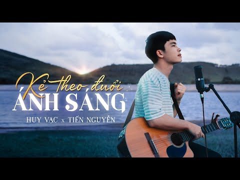Thể hiện bởi Huy Vạc