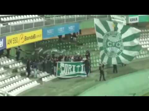 "Entrada da Banda - Curva 1909 - Coritiba 4x0 Cascavel" Barra: Curva 1909 &bull; Club: Coritiba