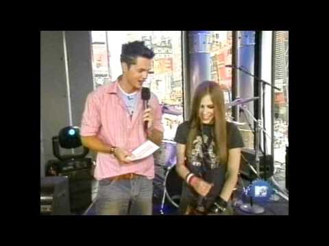 Avril Lavigne - Interview MTV TRL 2002 [HD]