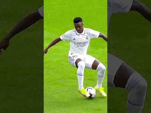 Vinicius Jr CRAZY NUTMEG SKILLS 🔥😍