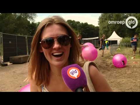 Frans Bauer houdt skippyballenrace in Arnhem