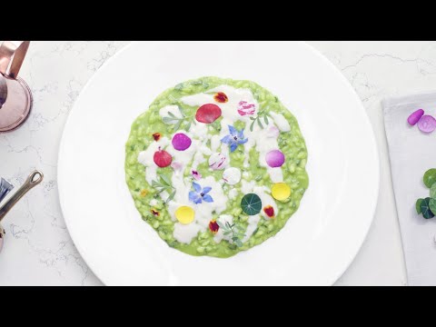 Risotto alle ortiche, salsa al Trentodoc e fiori di campo - Ricette naturali ASMR