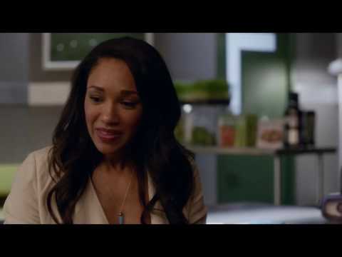 The Flash: S3E1 - Barry Explains Flashpoint