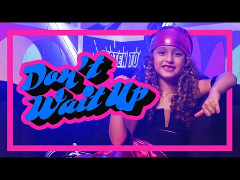 DON’T WAIT UP - SHAKIRA ( Versão Lavinia Joia ) #shakira