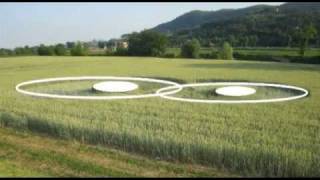 preview picture of video 'Sconvolgente Teoria sul Cerchio di Grano scoperto a Vicenza nel Maggio 2011'
