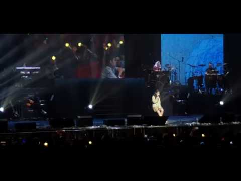 [191206][Fancam] IU Love Poem in Singapore En-Encore Stage - 첫 이별 그날 밤 + 섬데이