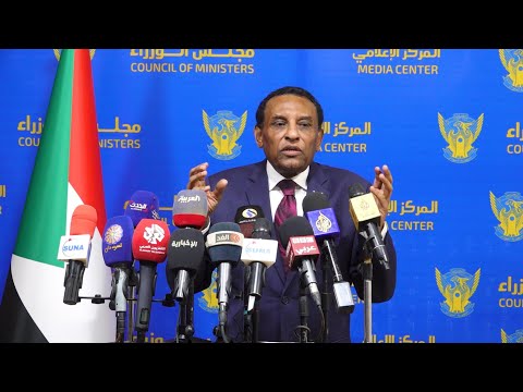 د. كامل إدريس في مؤتمر صحفي: مخرجات مؤتمر برلين لا تعني البلاد في شيء