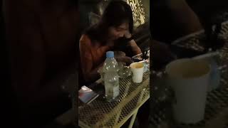 Download lagu Menikmati teh malam di pinggir jalan kota Bandung#kopi#teh#bandung#short# mp3