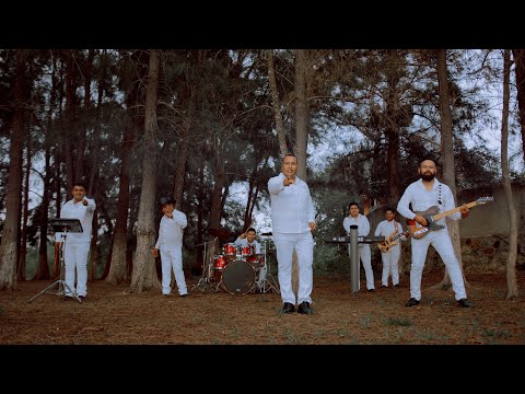 Amores de Montaña - San Pedro Cajonos -Los Grandes de Oaxaca (Video Oficial)