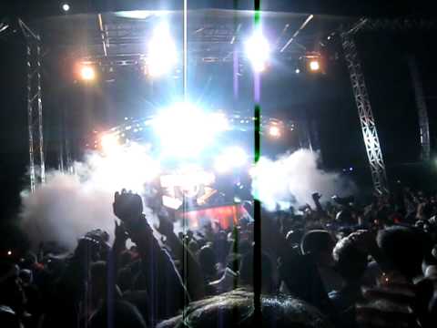 Armin Van Buuren (Ernesto vs. Bastian - Killer Tone Mix) @ Monster Massive '09