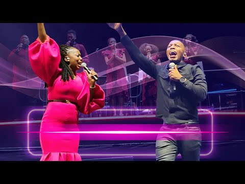 Dumi Mkokstad & Sindi Ntombela - Vumb'elimnandi