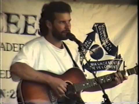 John Gorka live at Woodland Park Zoo Seattle (1'41"), August 15,1990: