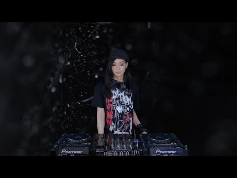 Marie Vaunt Hard Techno Livestream - June 20, 2021