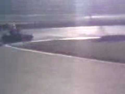 Joao tremendo a perna