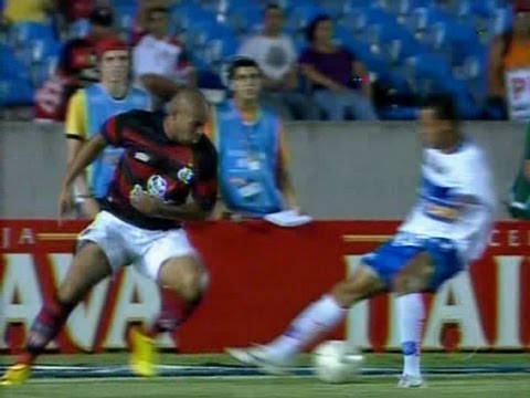 Flamengo 3 x 3 Olaria * 2010 * Caneta de Adriano