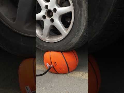 لن تصدقوا ما فعلته كرة السلة بهذه السيارة! 😱🏀🚗