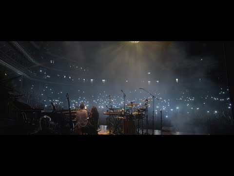 MARO & Jacob Collier - Lua (Live in Lisbon)