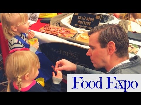 Cavier, Duck Liver, Juju, and Fifi! French Kids Eat Everything! Family Vloggers Daily Vlog Ep. 40