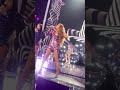 Thalía y Natti Natasha "No me Acuerdo" en Concierto