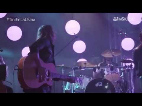 TiniStoessel en la Usina del Arte cantando 'Se escapa tu amor'