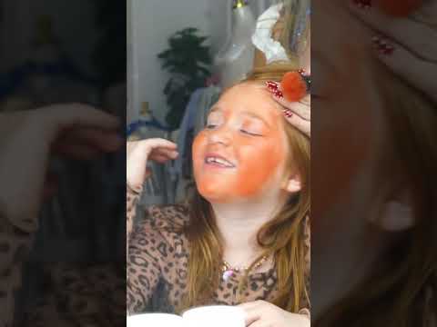 ADLEY is ORANGE!! paislee helps adley put on blush but salish might think it is a bit too much 😅🧡