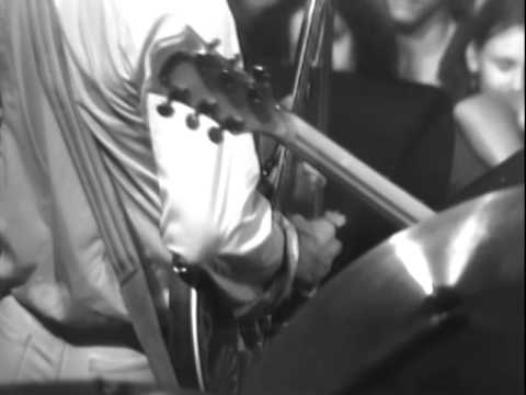 Grateful Dead - Truckin' - 12/31/1977 - Winterland (Official)