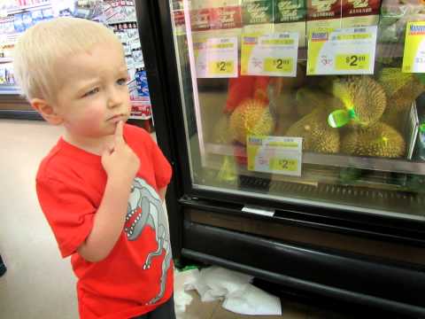Everette Eats decides to Durian or not to Durian video